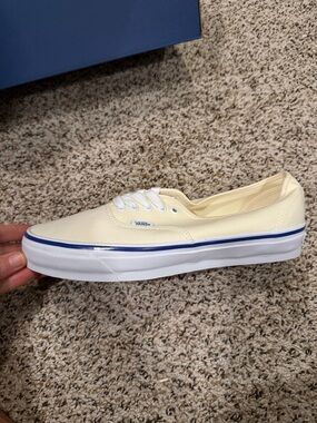 Vans Premium Authentic Off White / White – New in Box – Men’s 10.5